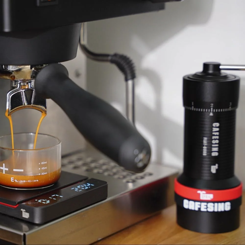 Close-up of coffee grounds produced by the CafeSing ORCA go, showcasing particle uniformity
